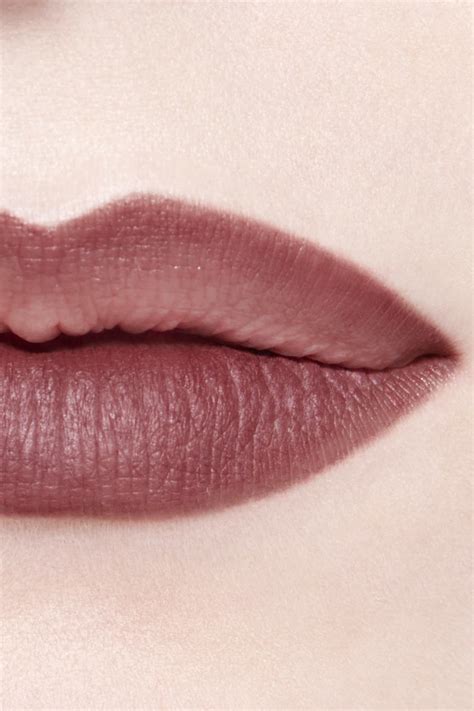 chanel 164 lip pencil.